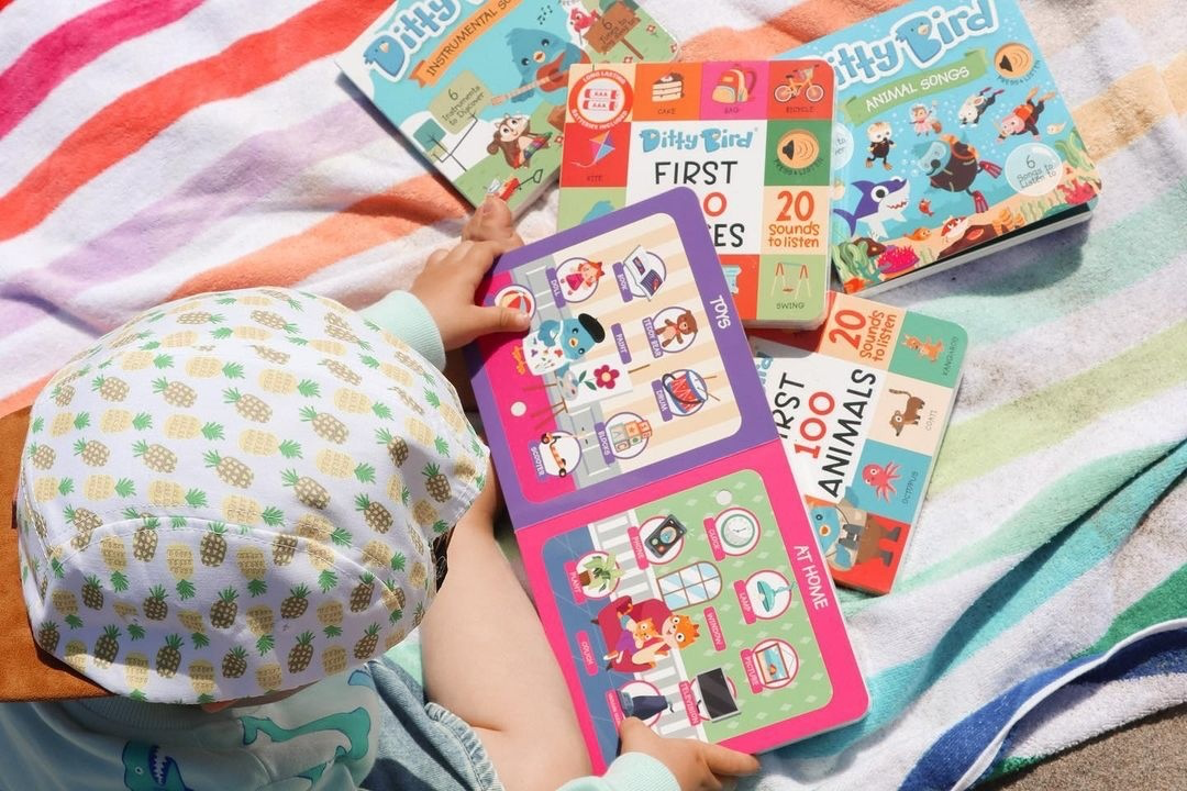 First 100 Words | Ditty Bird Book-Award Family Choice USB-C