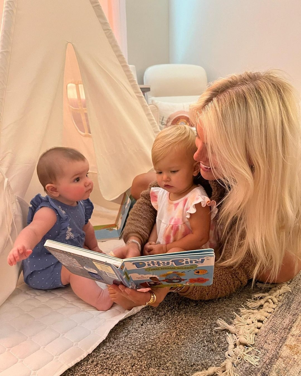 Ditty Bird Farm Animal | Baby Sound Book Farm USB-C