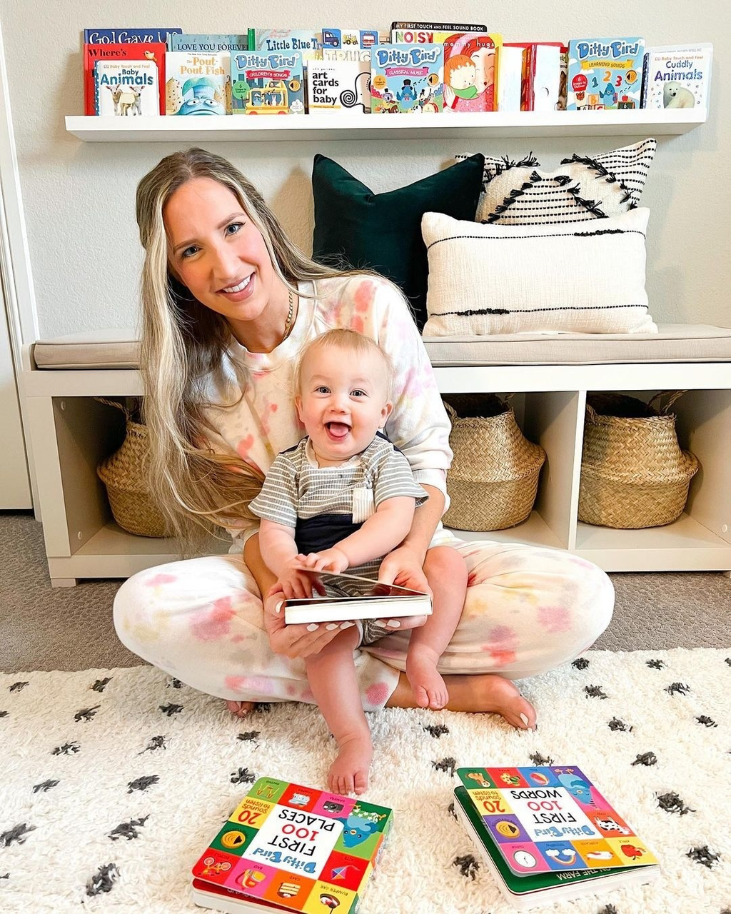 First 100 Words | Ditty Bird Book-Award Family Choice USB-C