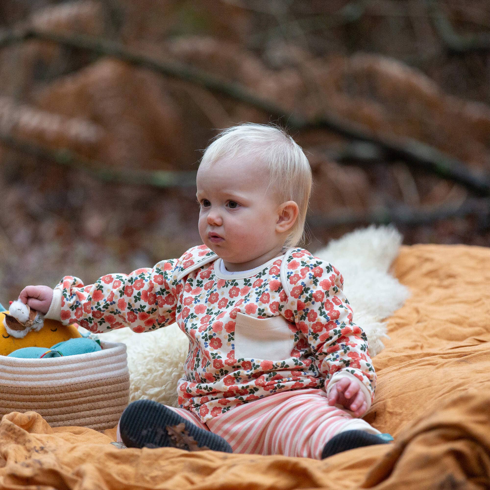 Petals Organic T-Shirt & Jogger Playset