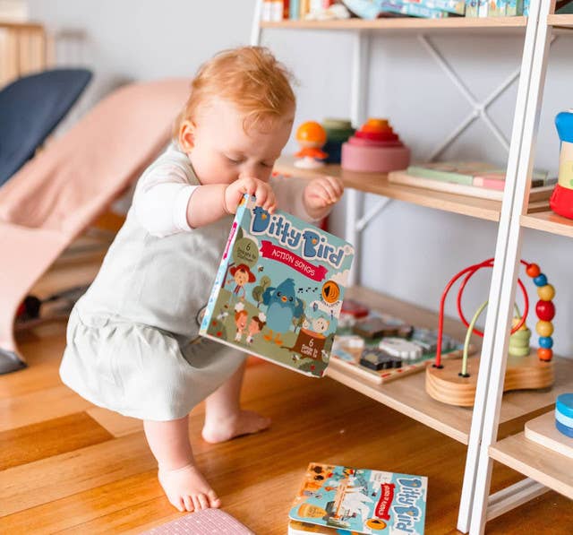 Ditty Bird Sound Book  Motor Skills: Action songs USB-C