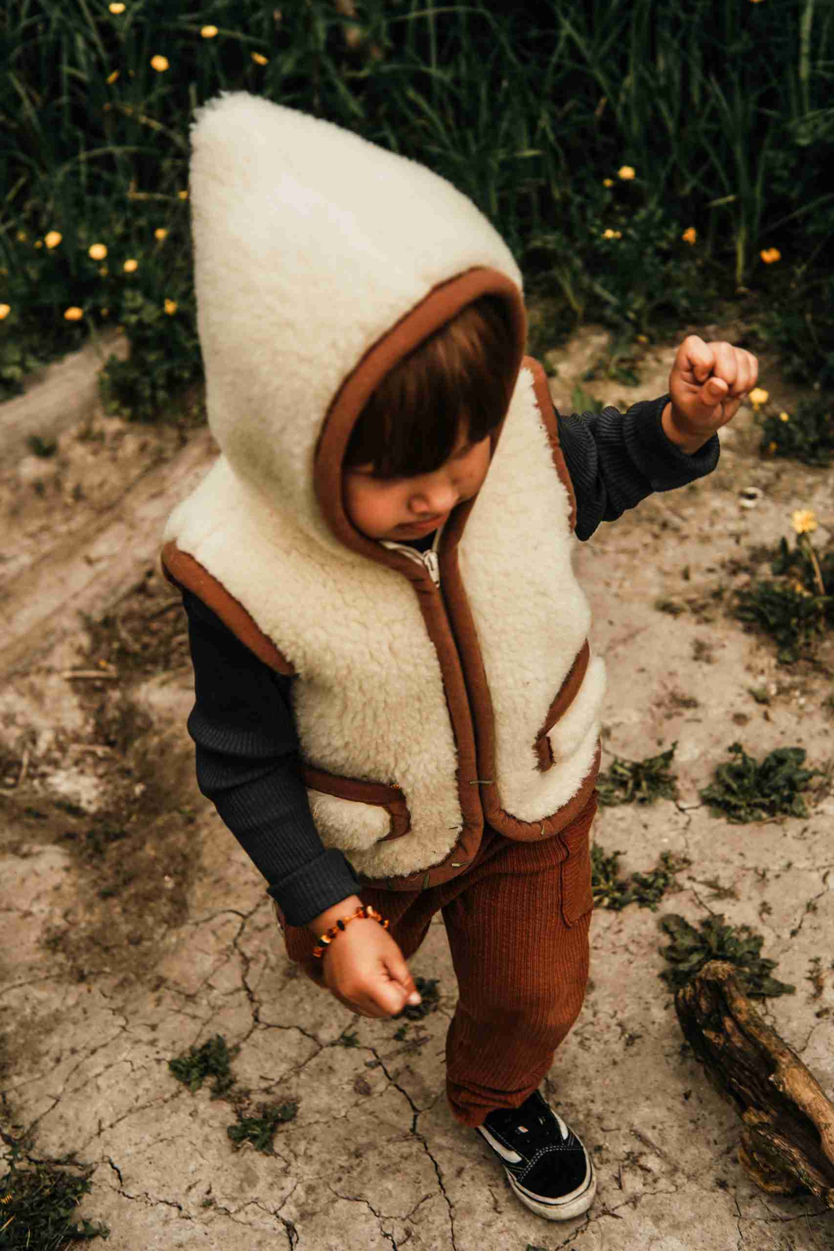 Wollen bodywarmer - Flat White met capuchon