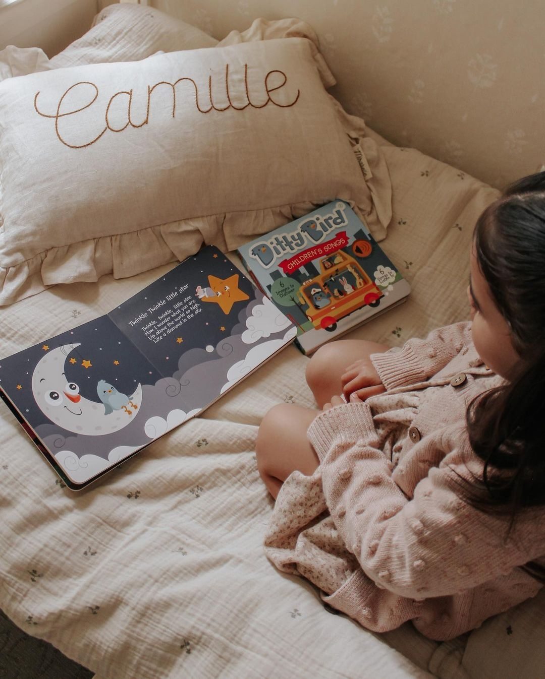 Ditty Bird | Bedtime Songs - Storytime - Baby Book - USB-C